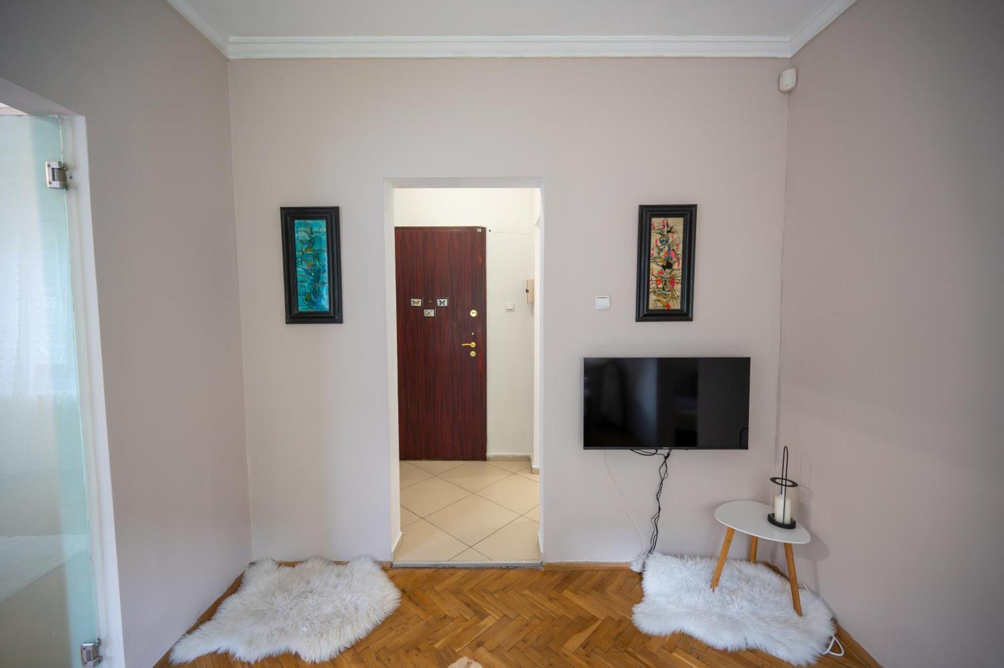 Beautiful Two-Bedroom Apartment In City Center ソフィア エクステリア 写真