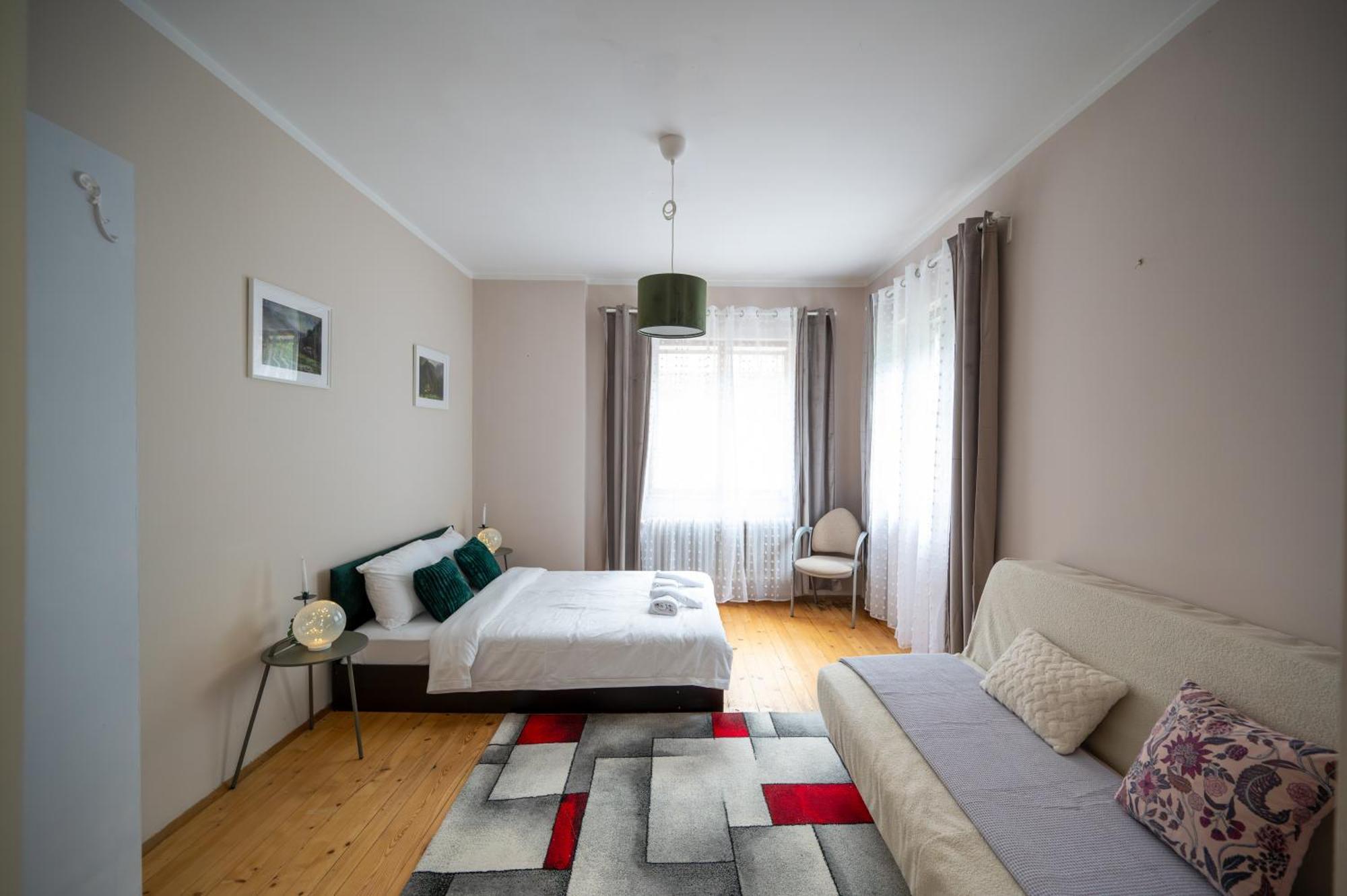 Beautiful Two-Bedroom Apartment In City Center ソフィア エクステリア 写真
